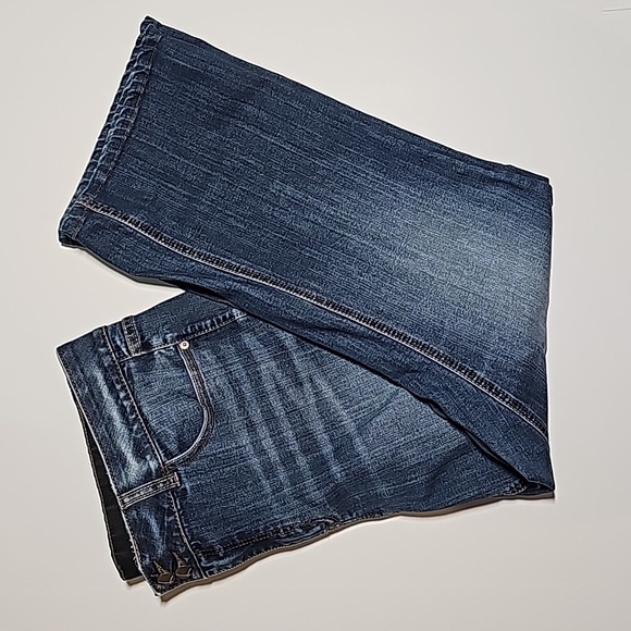 Lane Bryant 18 Short Bootcut Jeans Tighter Tummy Technology Whiskering Denim - Picture 6 of 12